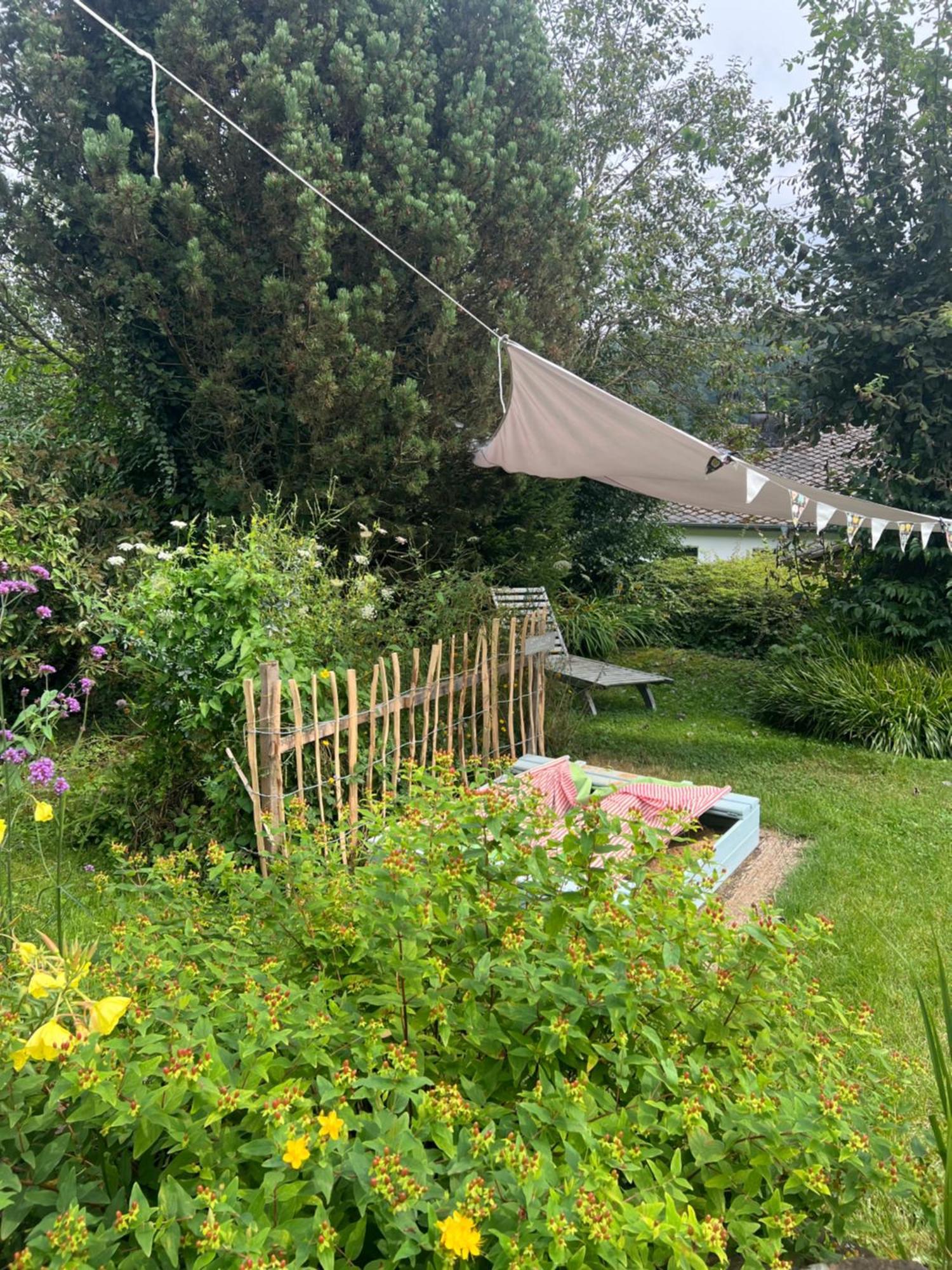 Moderne Familienfreundliche Wohnung Am Waldrand Von Pruem Mit Terrasse מראה חיצוני תמונה